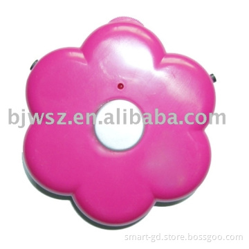 Flower shape FM radio